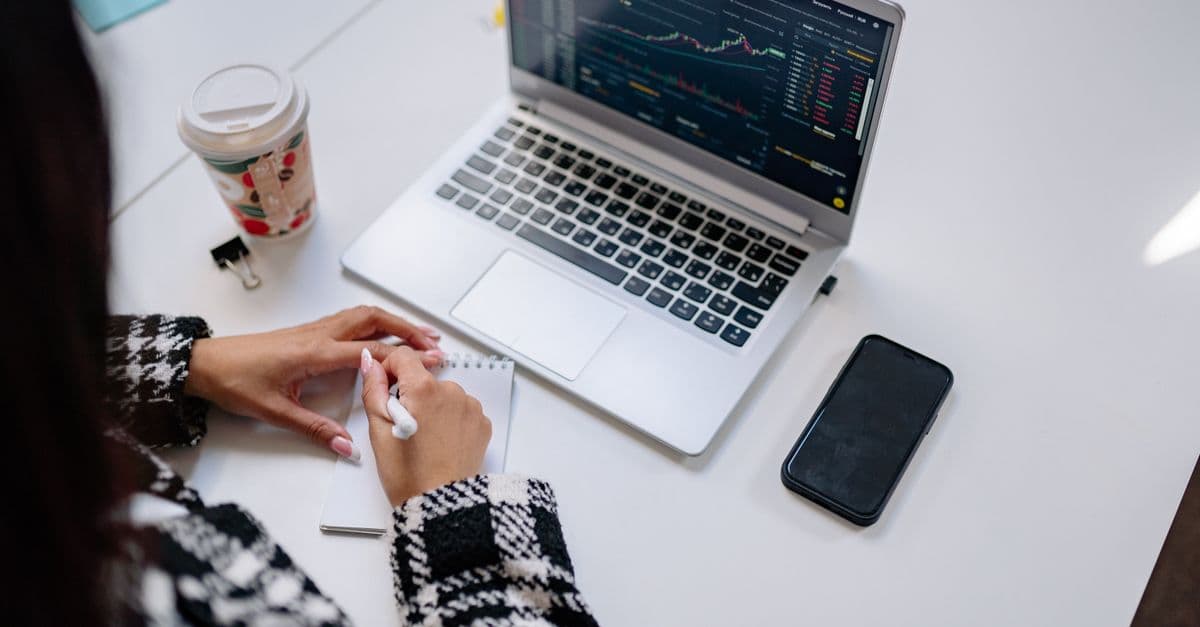 Coinbase, OKX Court Binance EU Users in MiCA Race
