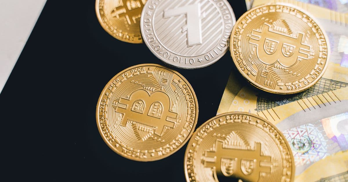 Dogecoin Dropped 10% While AI Stocks Stole the Money